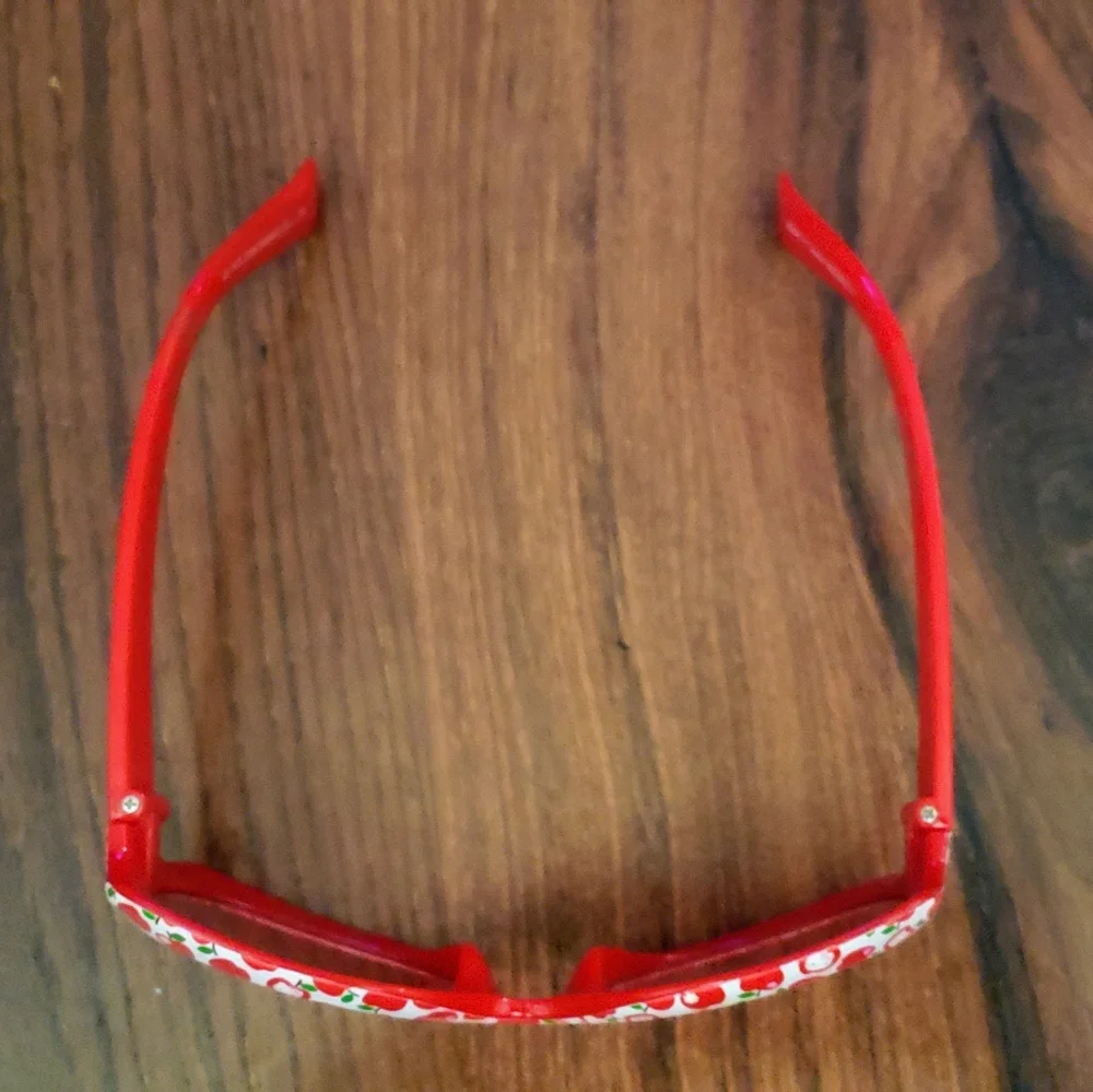 2008 Hello Kitty Sanrio Children's Sunglasses